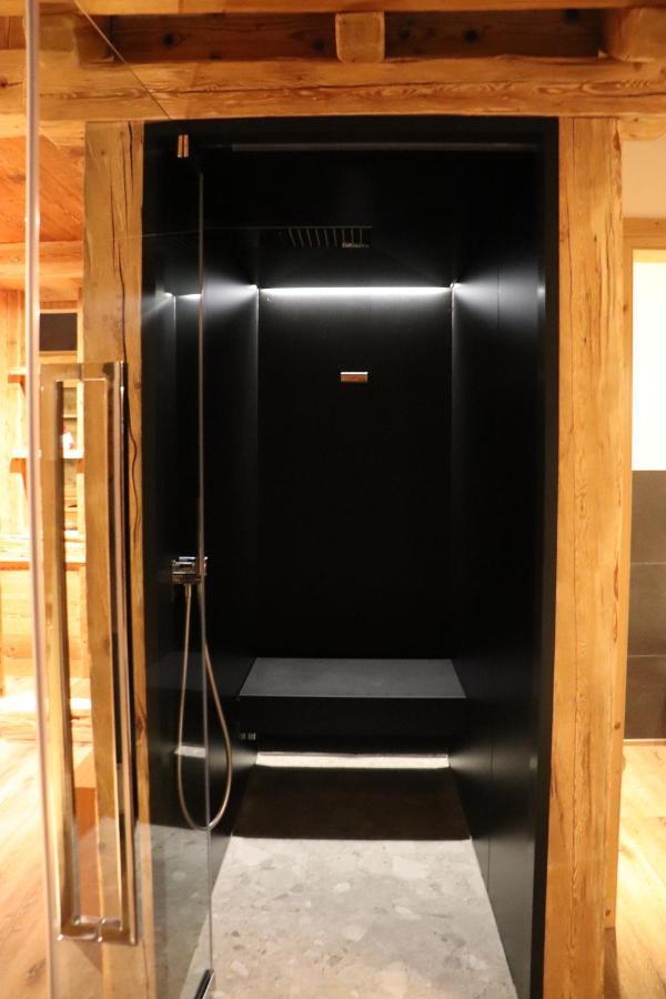 Hotel Ciasa Lorenzi コルティーナ・ダンペッツォ エクステリア 写真