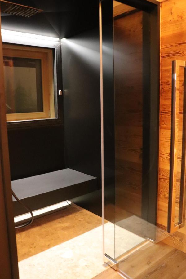 Hotel Ciasa Lorenzi コルティーナ・ダンペッツォ エクステリア 写真