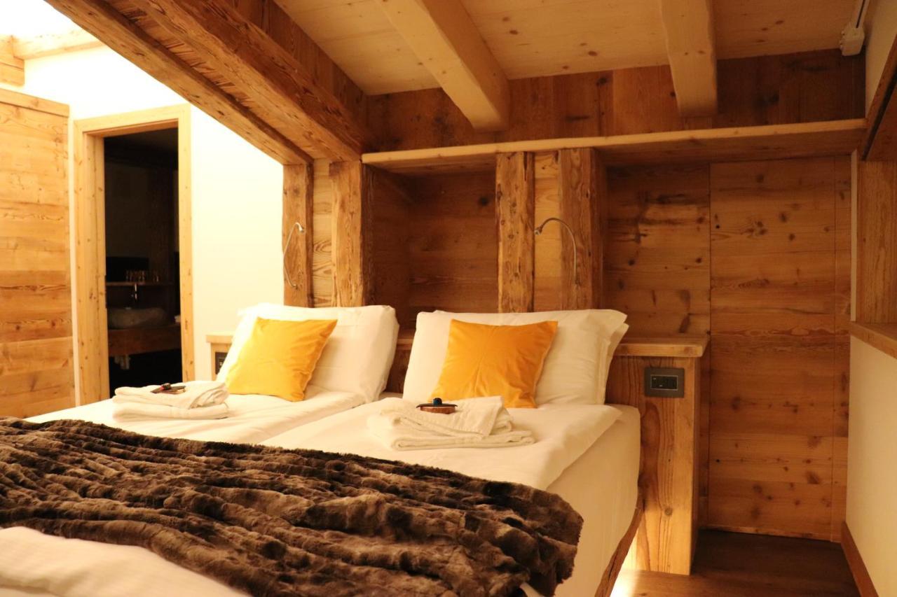 Hotel Ciasa Lorenzi コルティーナ・ダンペッツォ エクステリア 写真