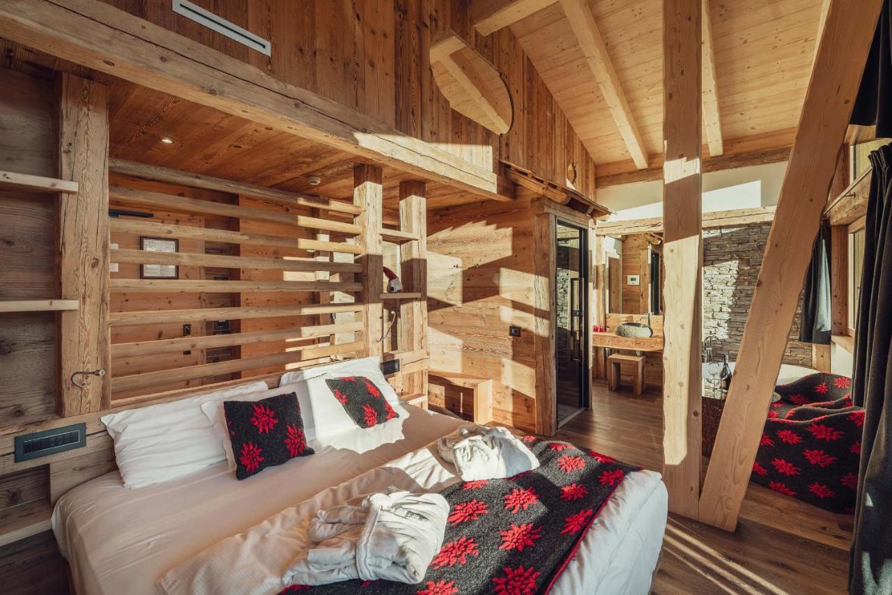 Hotel Ciasa Lorenzi コルティーナ・ダンペッツォ エクステリア 写真