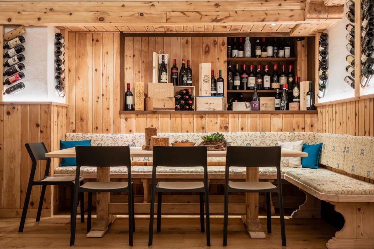 Hotel Ciasa Lorenzi コルティーナ・ダンペッツォ エクステリア 写真
